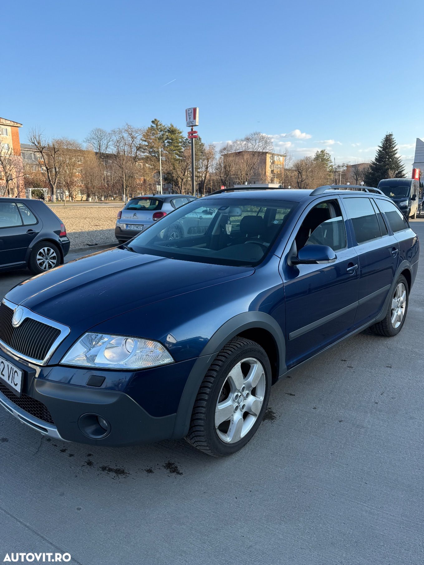 Skoda Octavia Combi 2.0 TDI DPF Elegance 4x4 - 1