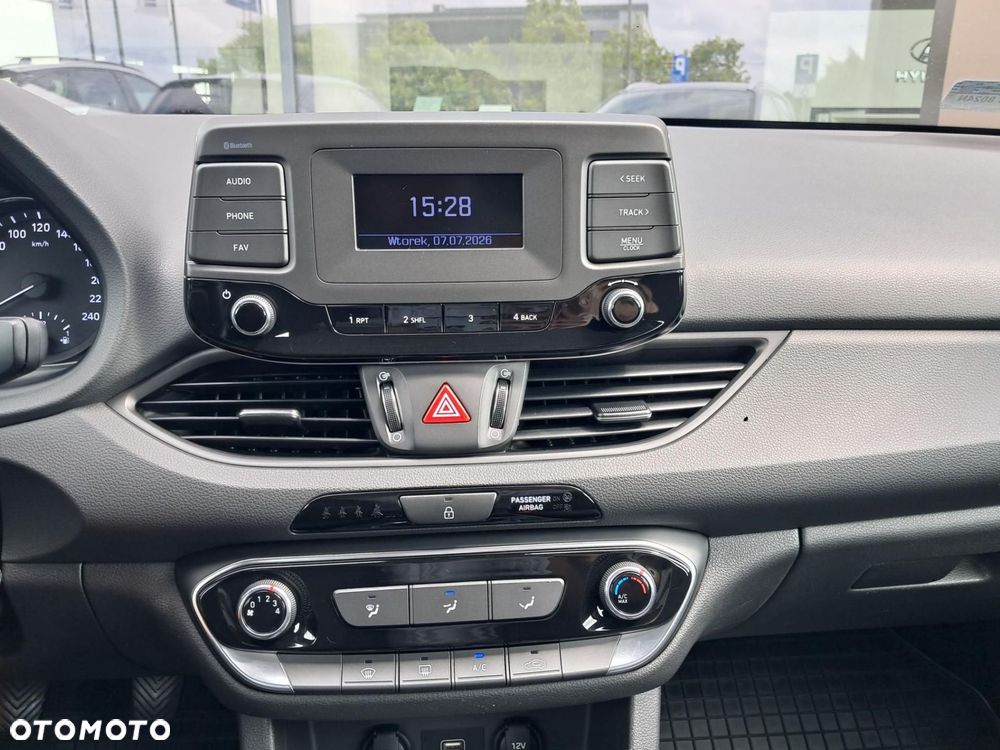 Hyundai i30 1.5 DPI Smart - 22