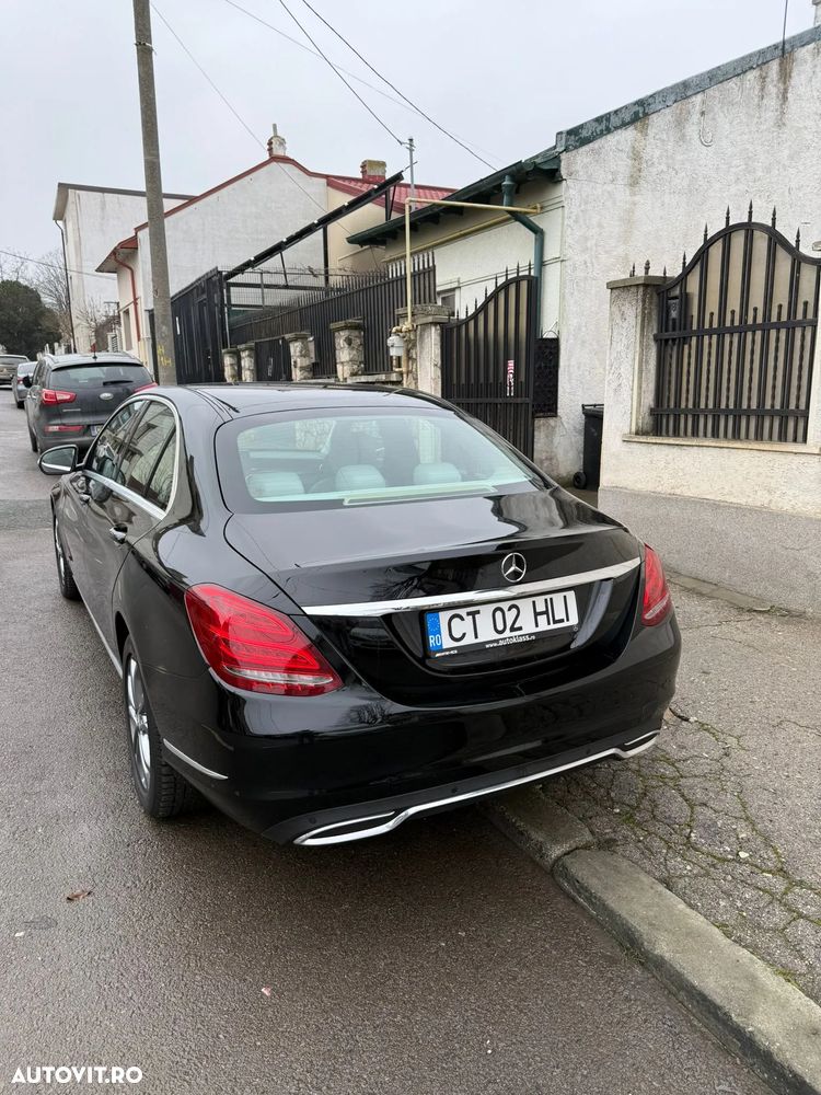 Mercedes-Benz C - 4