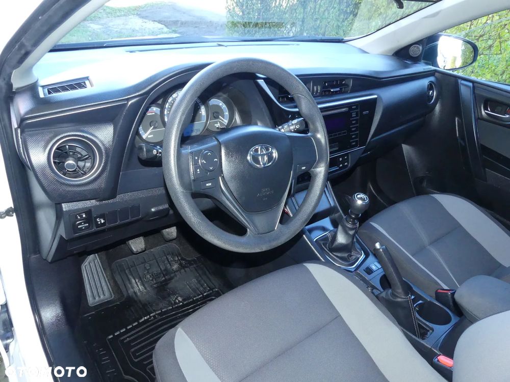 Toyota Auris 1.33 VVT-i Premium - 5