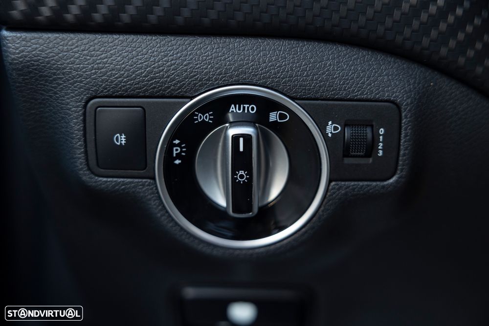 Mercedes-Benz A 180 d AMG Line - 10
