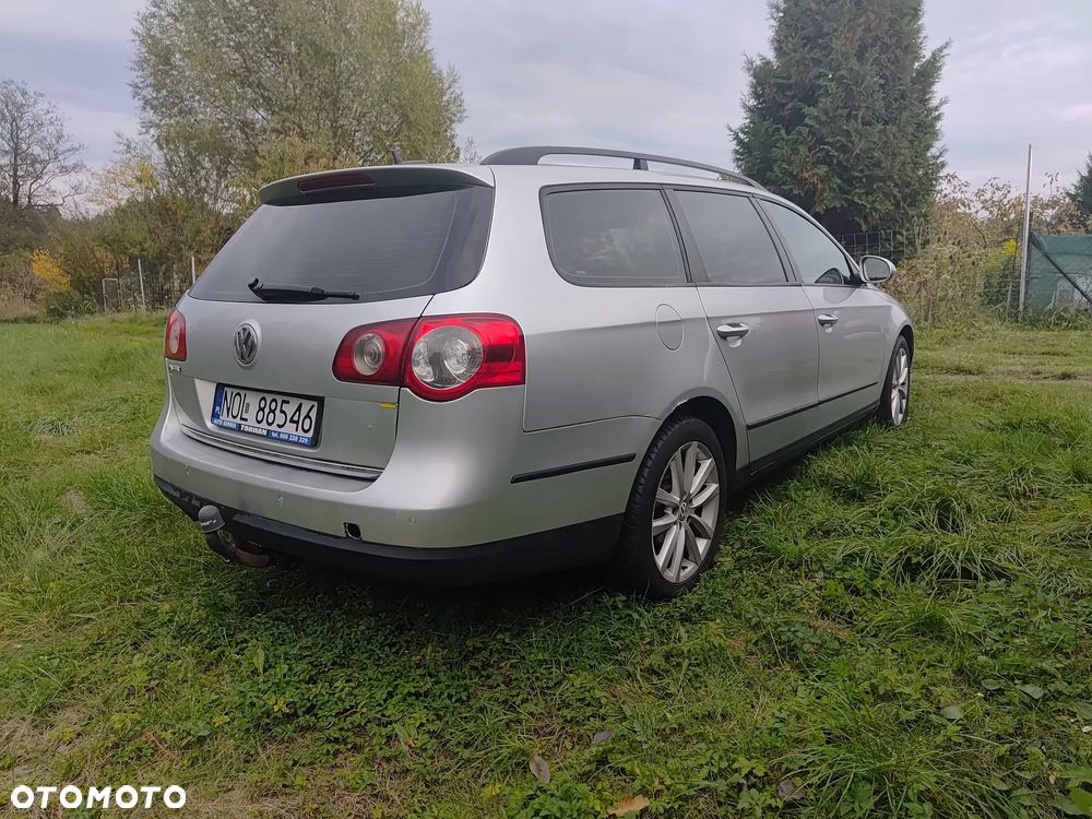 Volkswagen Passat - 4