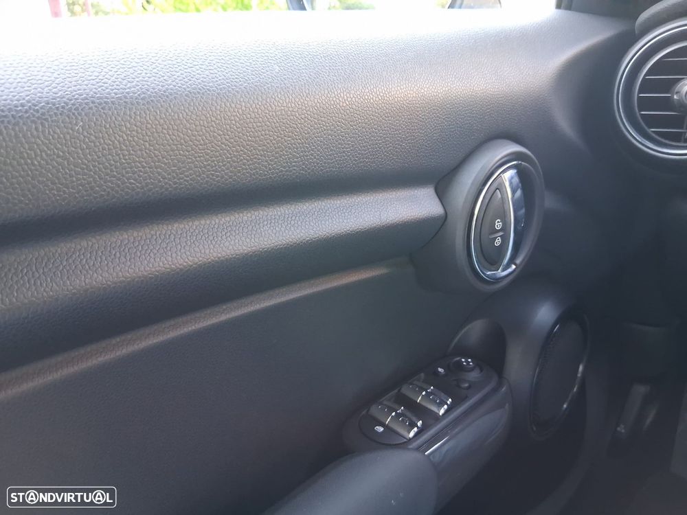 MINI 5 Portas One Auto - 31