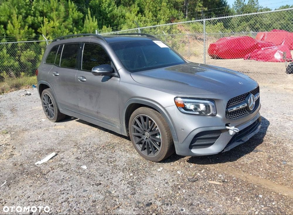 Mercedes-Benz GLB - 3