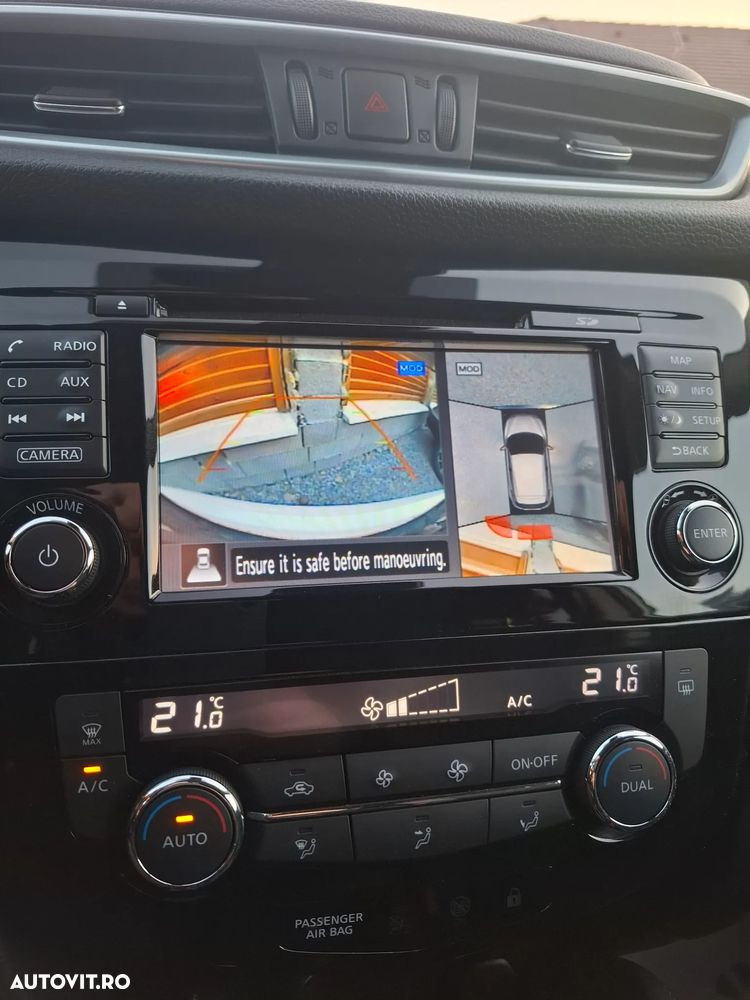 Nissan Qashqai 1.5 DCI Start/Stop N-Connecta - 34