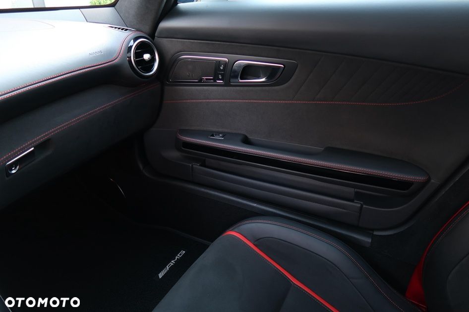 Mercedes-Benz AMG GT Standard - 29