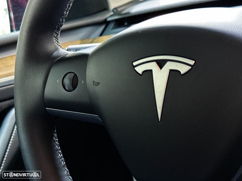 Tesla Model Y Long Range RWD - 43