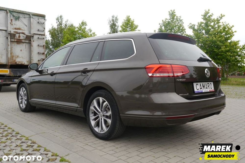 Volkswagen Passat - 5
