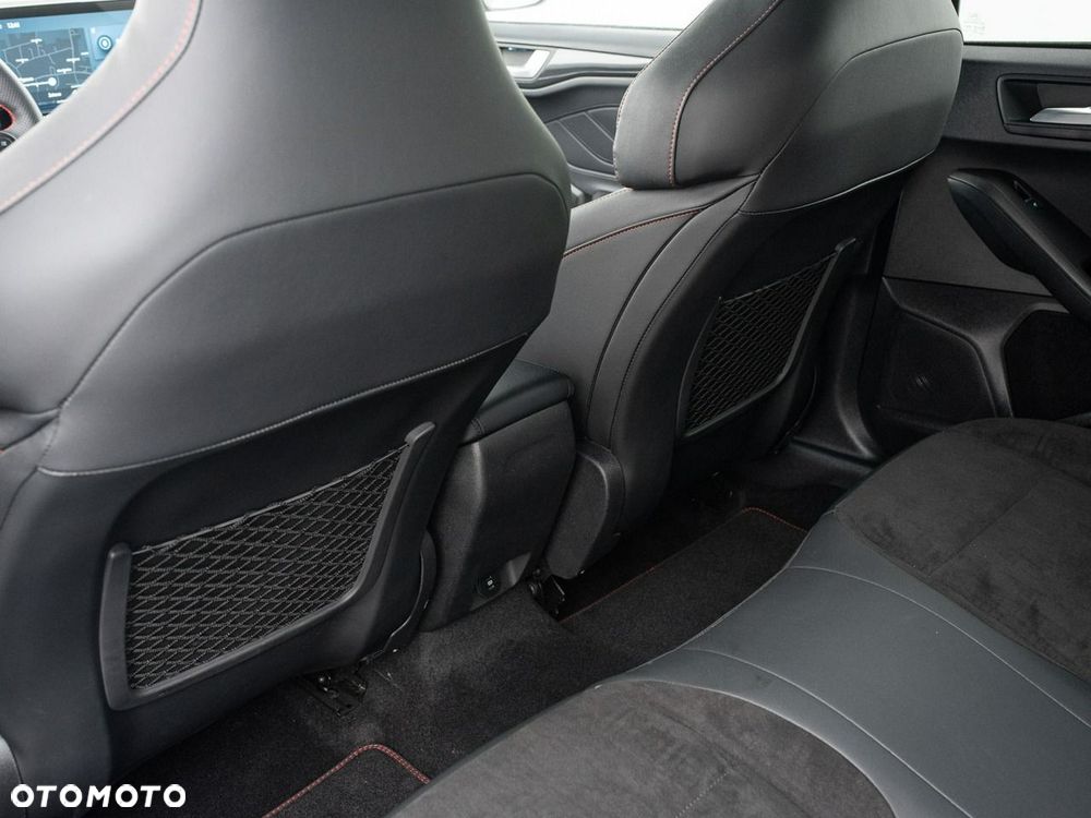Ford Focus - 22