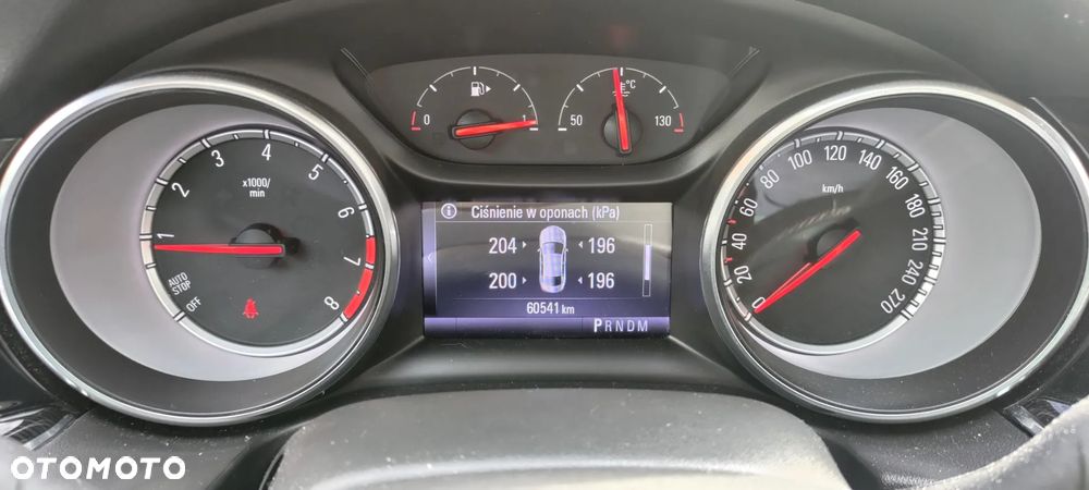 Opel Insignia - 19