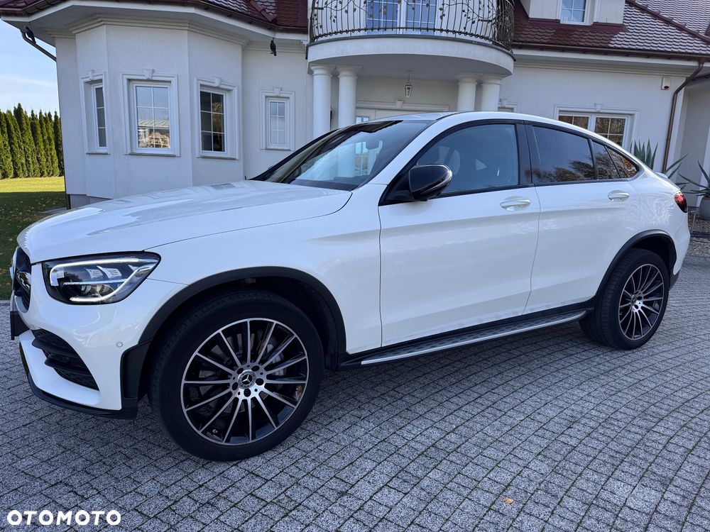 Mercedes-Benz GLC 300 e 4-Matic AMG Line - 12
