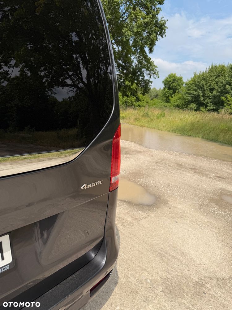 Mercedes-Benz Klasa V 300 d 4-Matic Avantgarde 9G-Tronic (d³ugi) - 15
