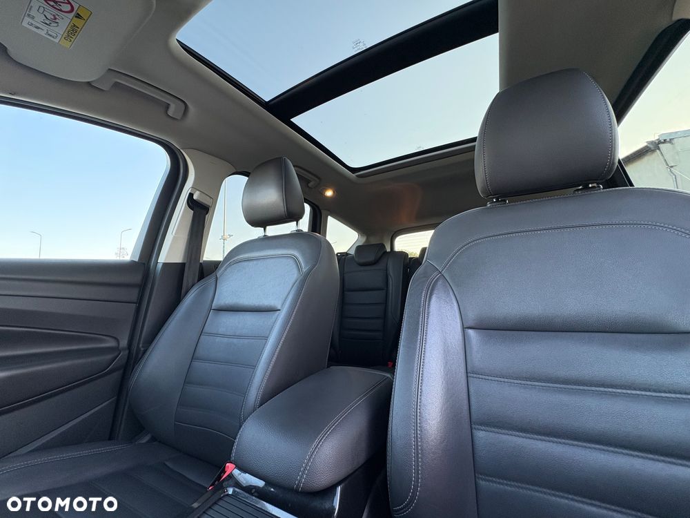 Ford Kuga 2.0 TDCi 4x2 Titanium - 38