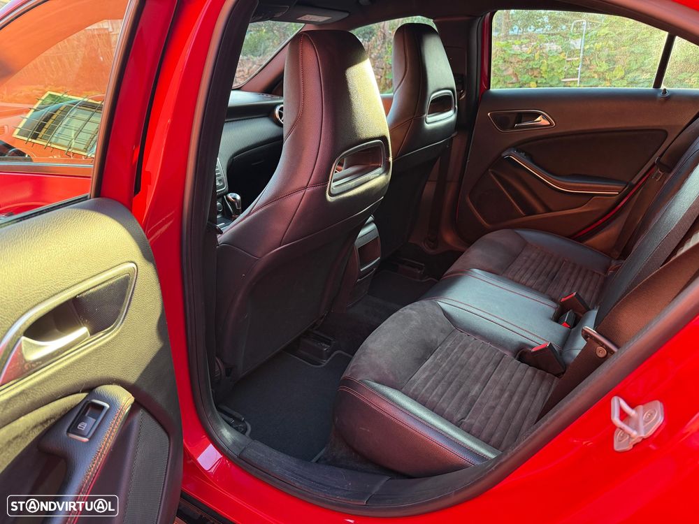 Mercedes-Benz A 200 CDi BE AMG Line - 8