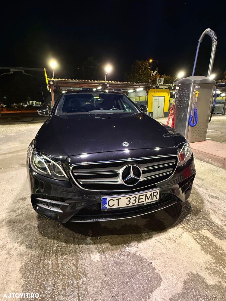 Mercedes-Benz E 220 d 4MATIC 9G-TRONIC AMG Line - 3