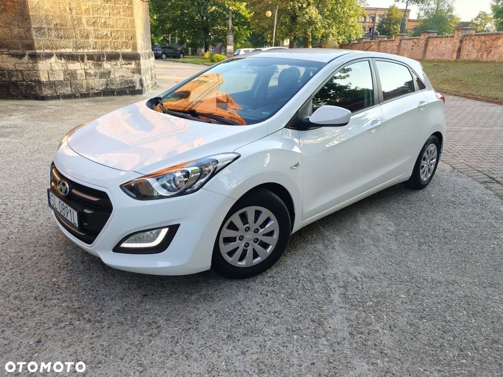 Hyundai i30 blue 1.4 Style - 32