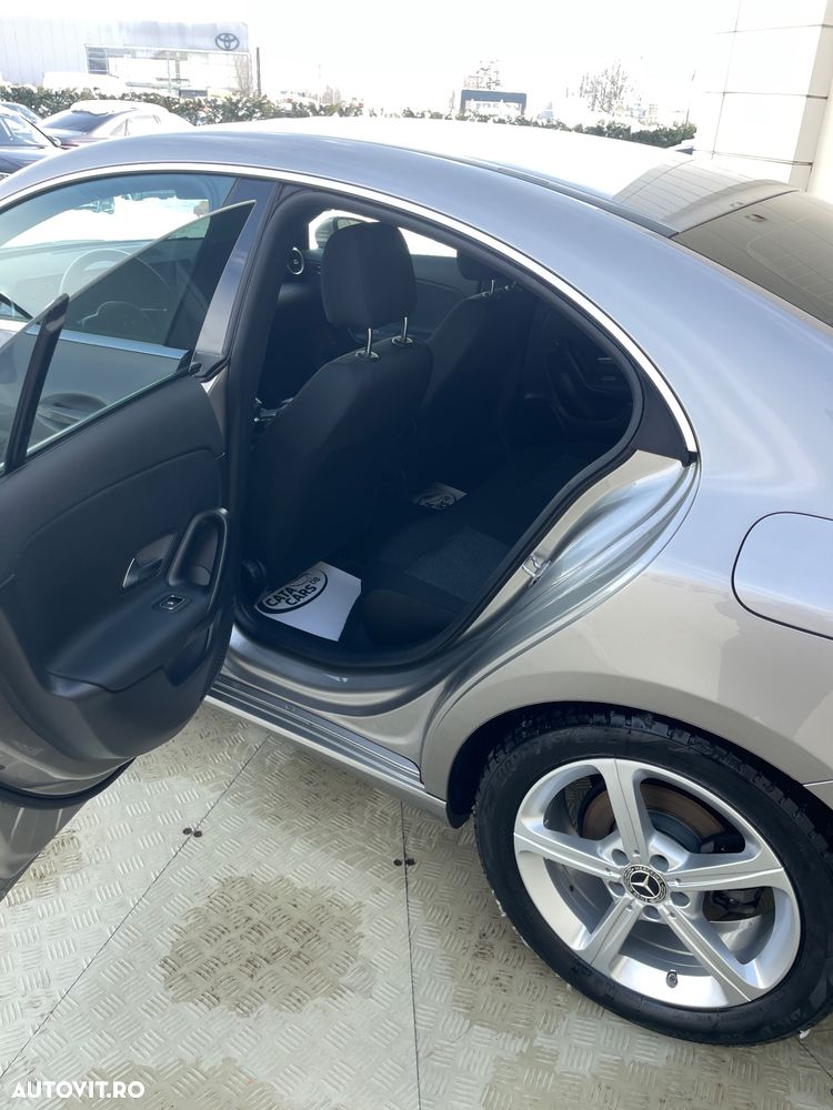 Mercedes-Benz CLA 180 d - 28