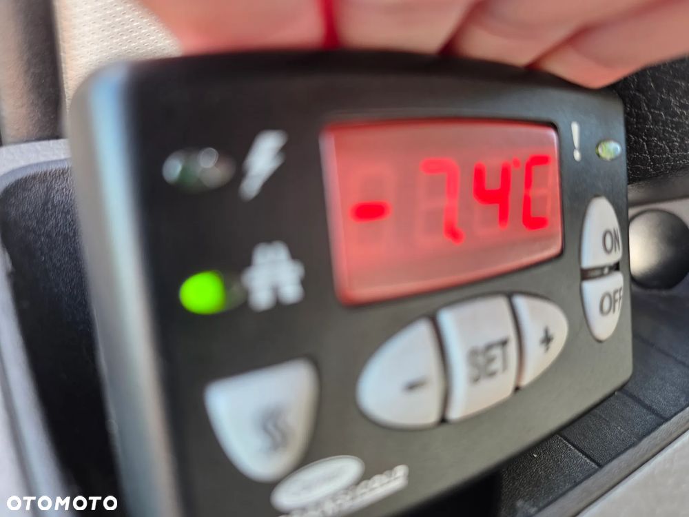 Volkswagen Crafter mroźnia chłodnia lambert carirer klima rejestrator bliżniak kontener 06/2020 km102388 moc177 - 27