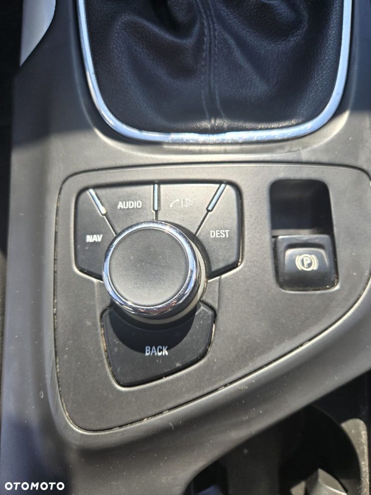 Opel Insignia 2.0 CDTI ecoFLEX Business Cosmo - 16
