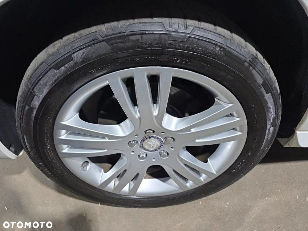Mercedes-Benz GLK 350 4-Matic - 14