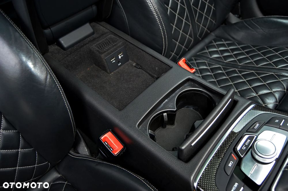 Audi S6 Limousine - 30