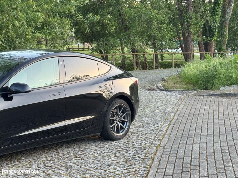 Tesla Model 3 Long-Range Dual Motor AWD - 3
