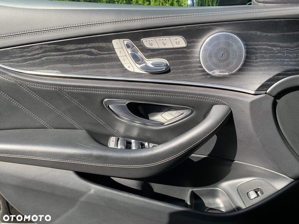 Mercedes-Benz Klasa E AMG 63 S 4Matic+ 9G-TRONIC - 18