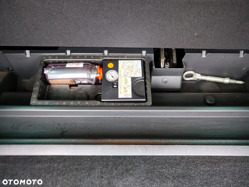 Peugeot 308 e-HDi FAP 110 Stop&Start EGS6 Business Line Niveau 2 - 30