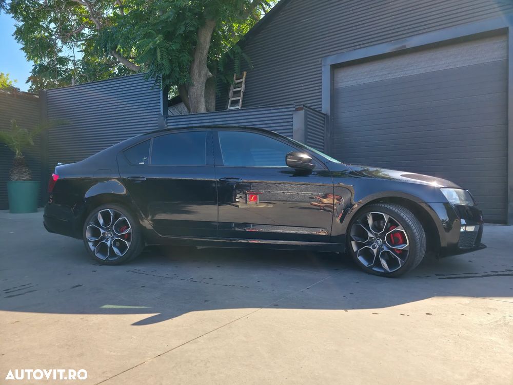 Skoda Octavia 2.0 TSI RS - 16