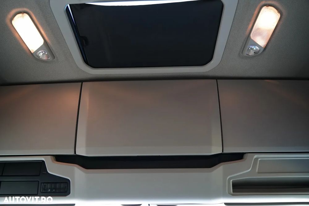 Scania R 650 / V8 / 6x4 / SISTEM HIDRAULIC / MASĂ NETĂ: 100.000 KG / I-PARK COOL / TRACTOR CU 3 AXE / ANVELOPE 100% - 33