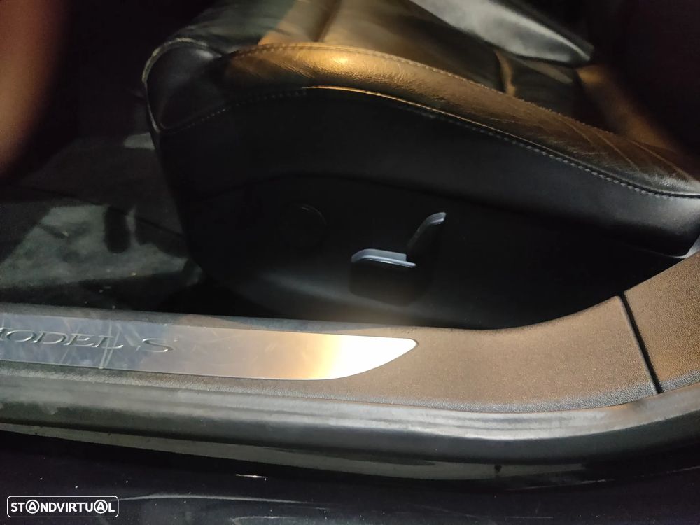 Tesla Model S Standard - 17