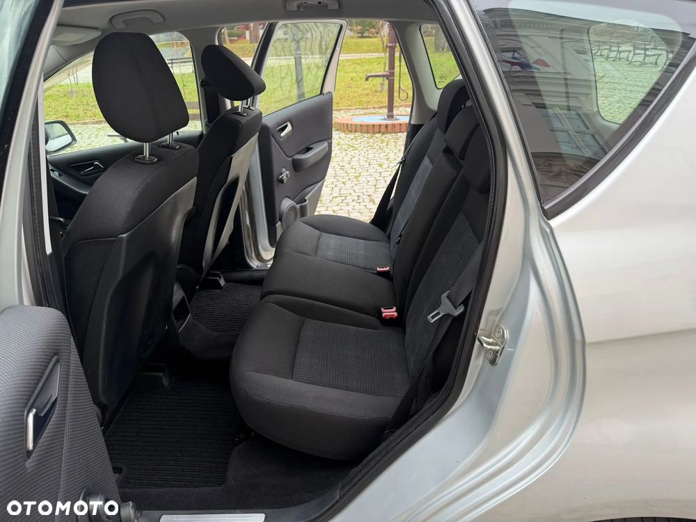 Mercedes-Benz Klasa A 150 BlueEFFICIENCY Elegance - 21