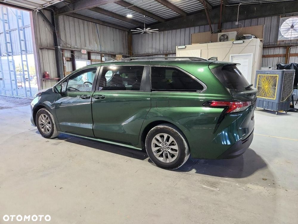 Toyota Sienna