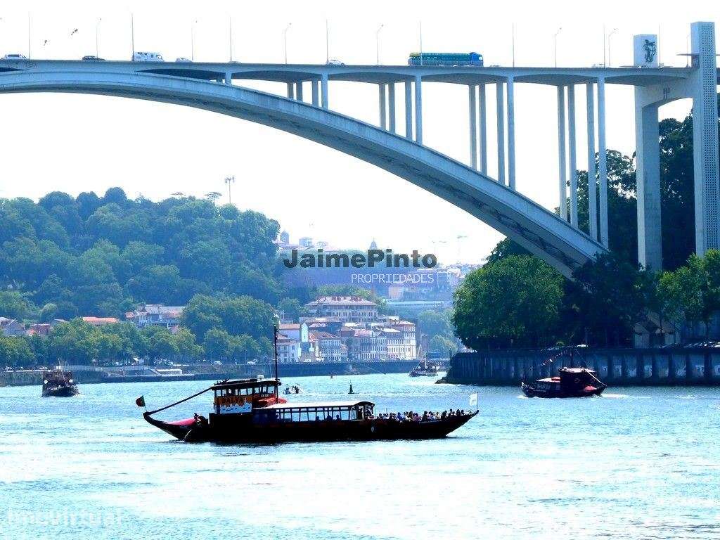 Prédio, Edifício, devoluto, Foz Velha, próximo rio Douro. Portugal,... - Grande imagem: 2/9