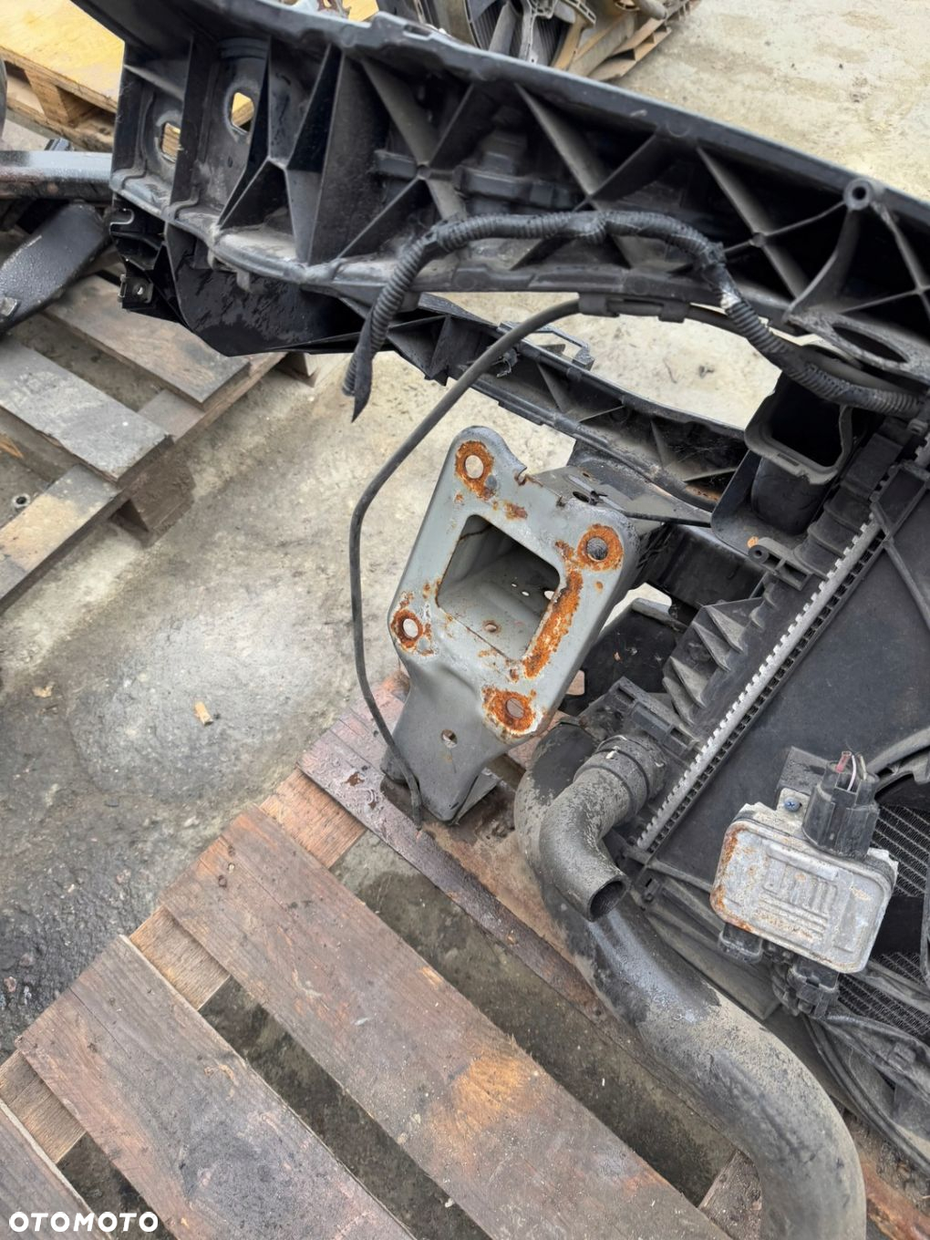 ford s-max mk1 2006r 2.5b pas przedni wzmocnienie chłodnice komplet - 11