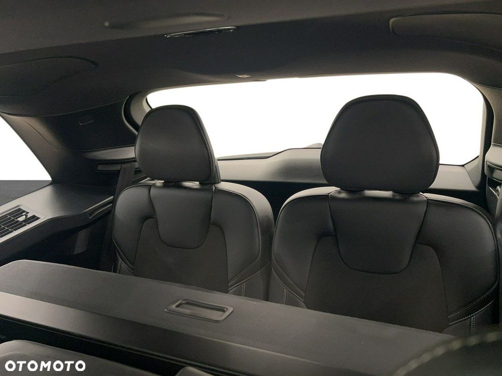 Volvo XC 90 - 13
