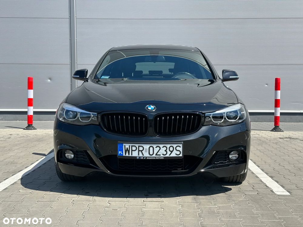 BMW 3GT 320i M Sport - 2