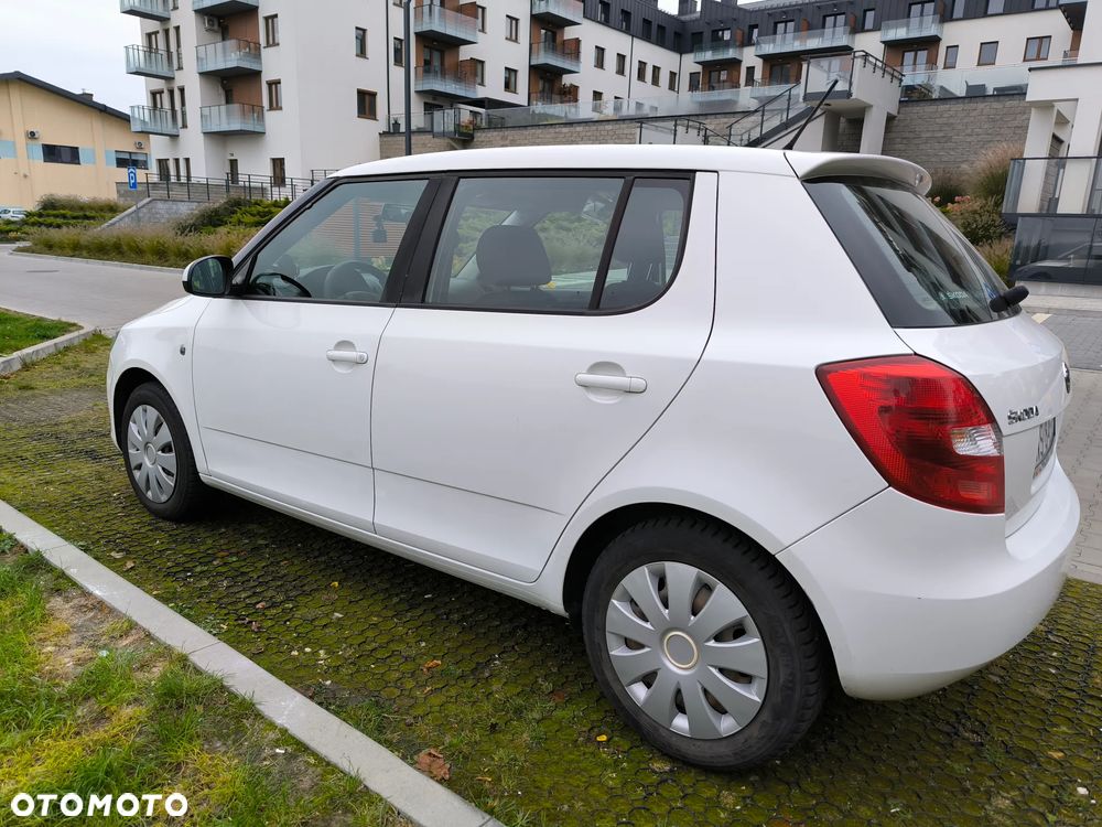 Skoda Fabia 1.4 16V Ambition - 4
