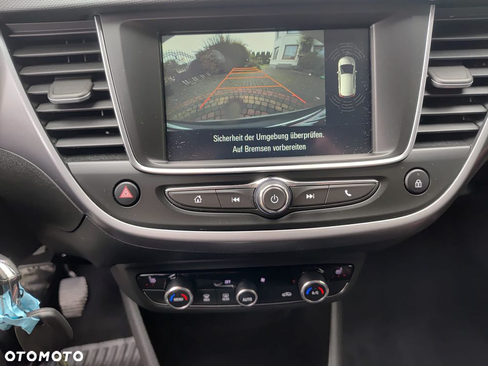 Opel Crossland X 1.2 T Design Line S&S - 18