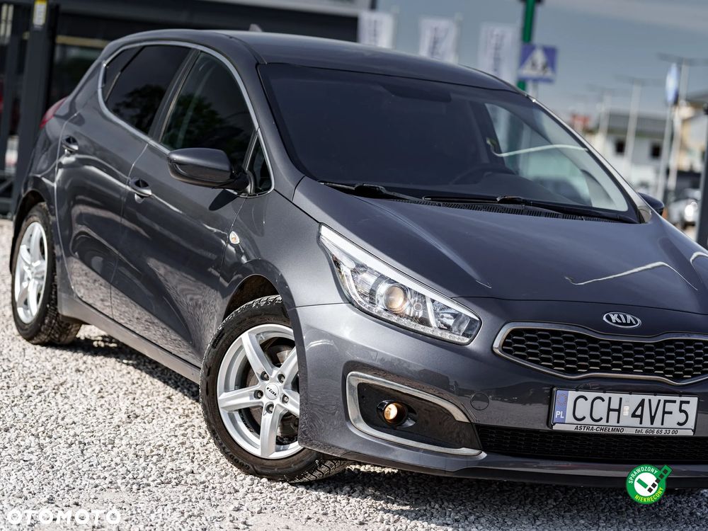 Kia Ceed 1.6 CRDi 136 ISG Spirit - 7