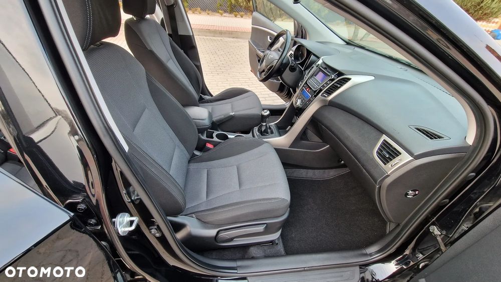 Hyundai i30 1.6 CRDi Premium - 12