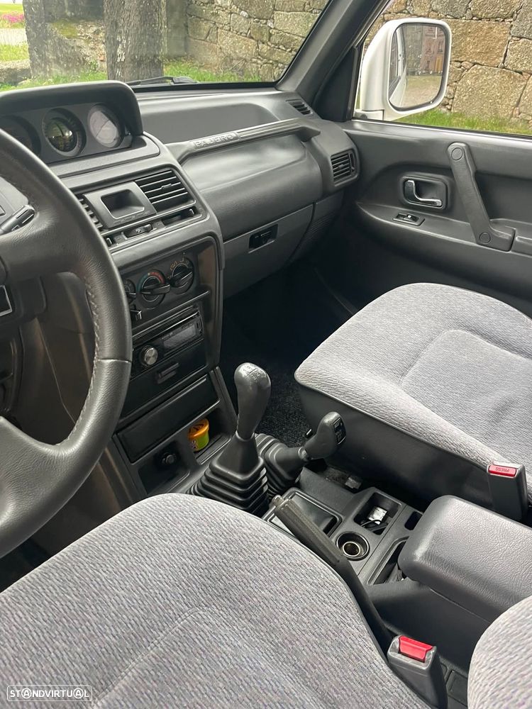 Mitsubishi Pajero 2.5 TDi Intercooler - 11