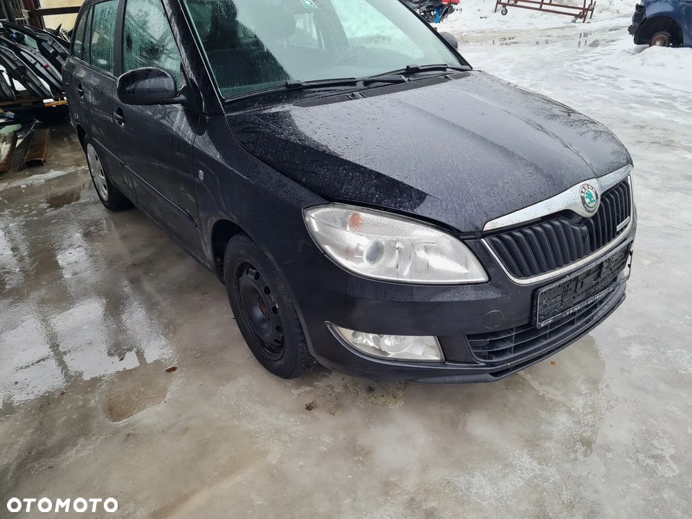 Zderzak przód błotniki maska pas przedni 9910 1.2 TDI Skoda Fabia II LIFT - 1