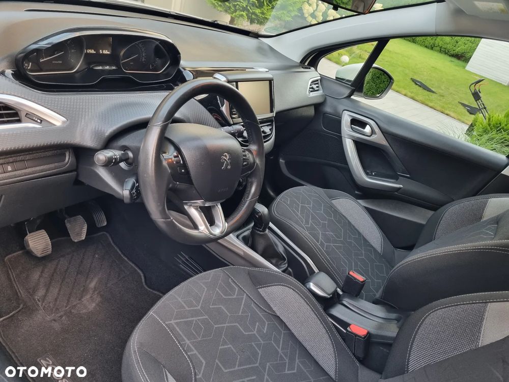Peugeot 2008 1.2 Pure Tech Active EU6 - 25