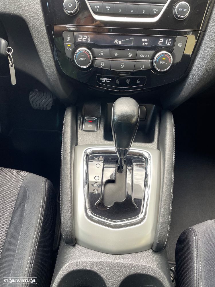 Nissan Qashqai 1.6 dCi Acenta Xtronic - 23