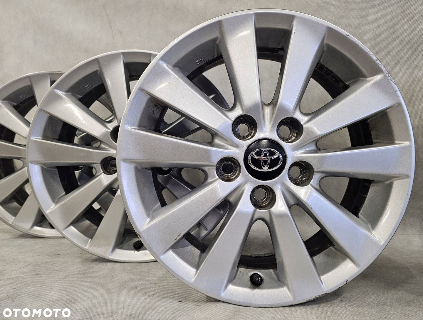 FELGI KOŁA TOYOTA AURIS AVENSIS COROLLA RAV 4 6,5x16 ET45 - 2