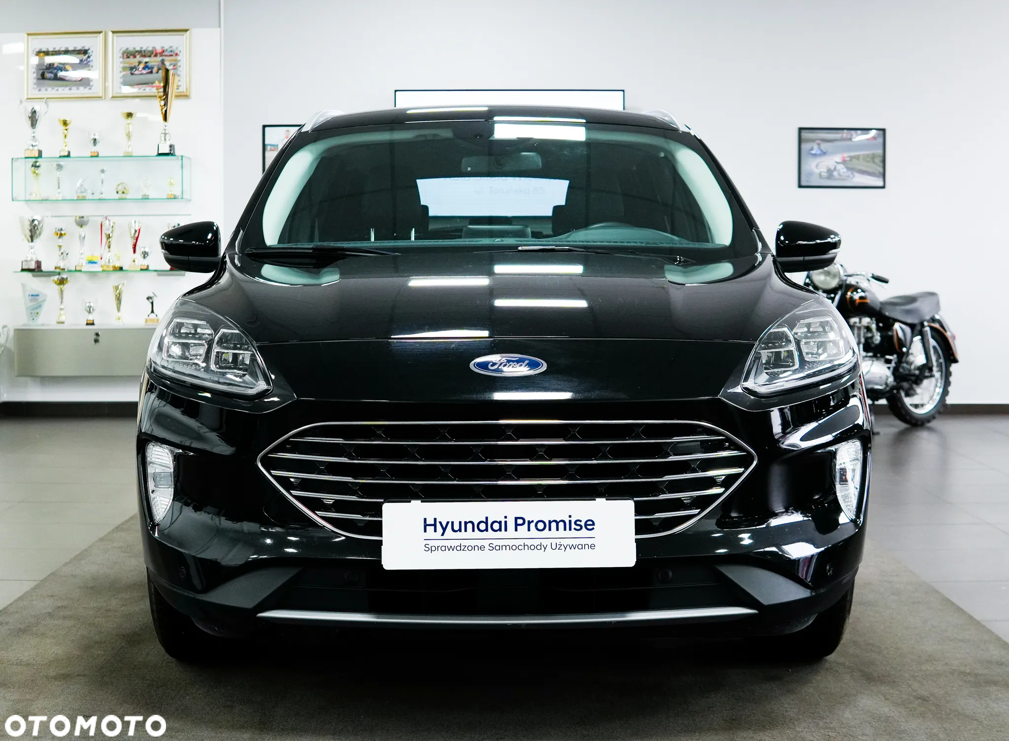 Ford Kuga - 2