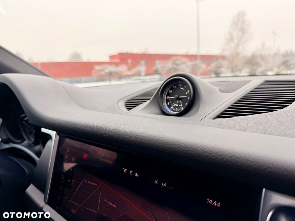 Porsche Macan Standard - 19