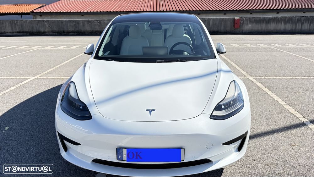 Tesla Model 3 - 7