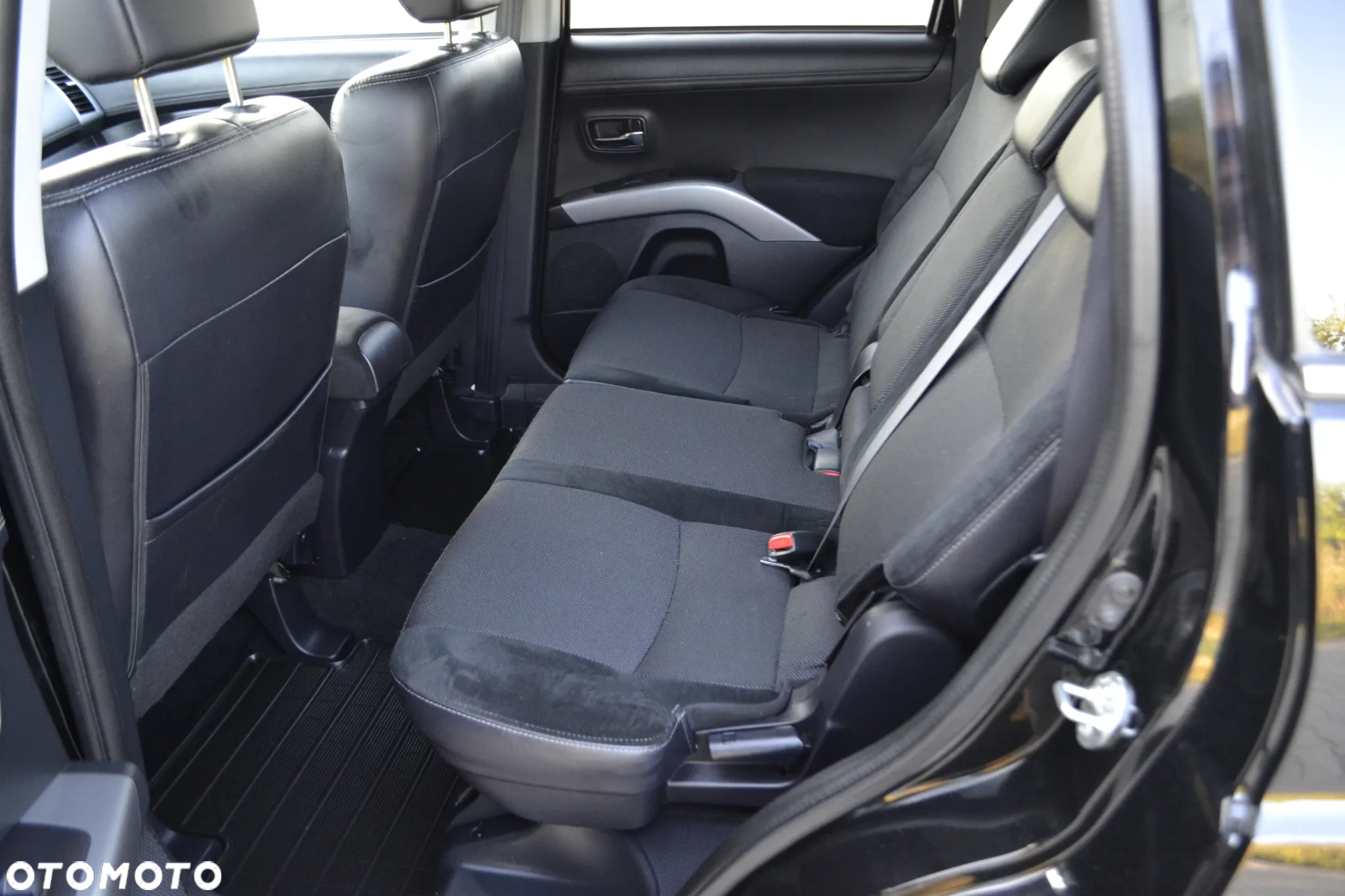 Mitsubishi Outlander 2.0 Intense 2WD EU5 - 18